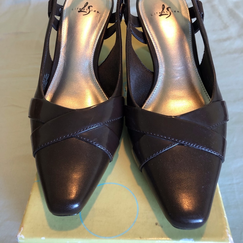 Life Stride Slingback Heels Size 6W NEW